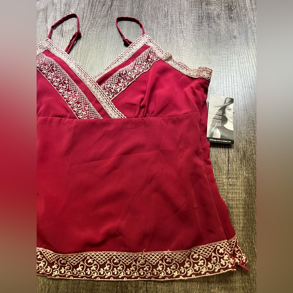 Red Embroidered Top - Picture 3 of 6